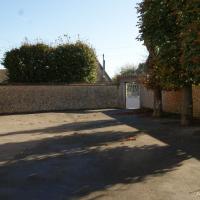 Cour de la salle communale