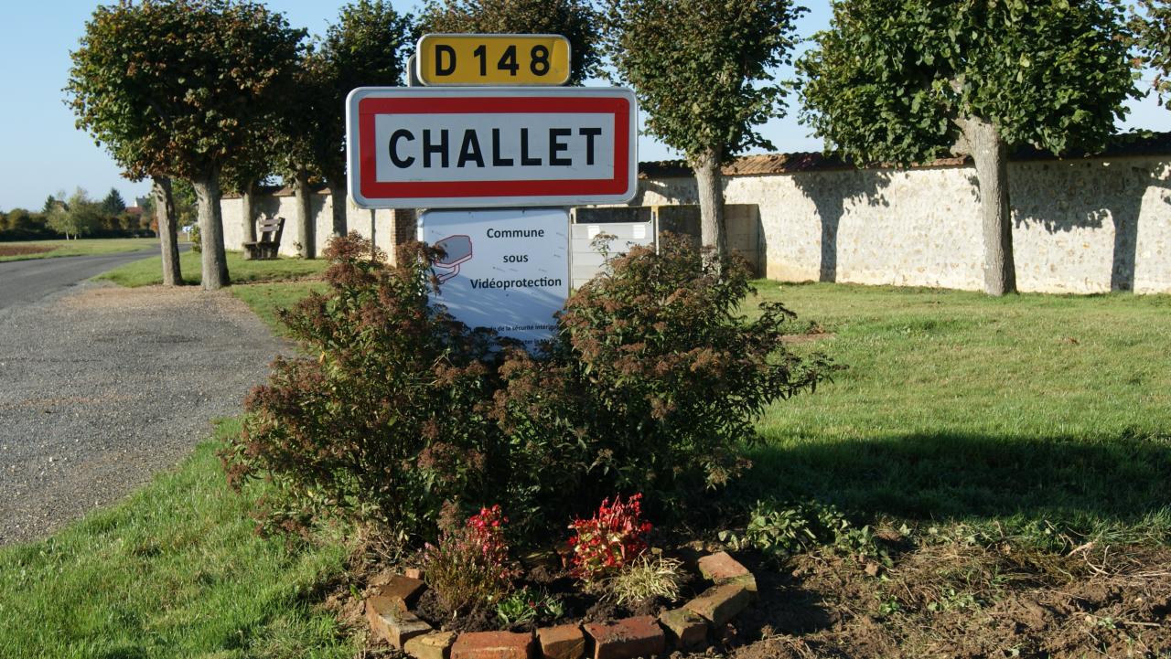 Entrée village