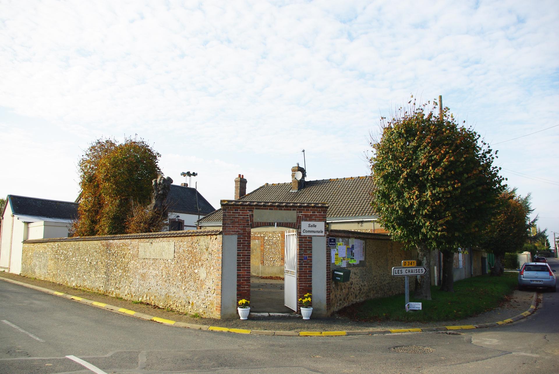 L'entrée rue du friche - route de Clévilliers